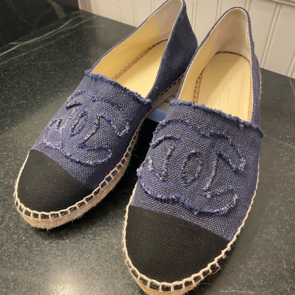 Chanel CC Women's Espadrilles 38 NWOT